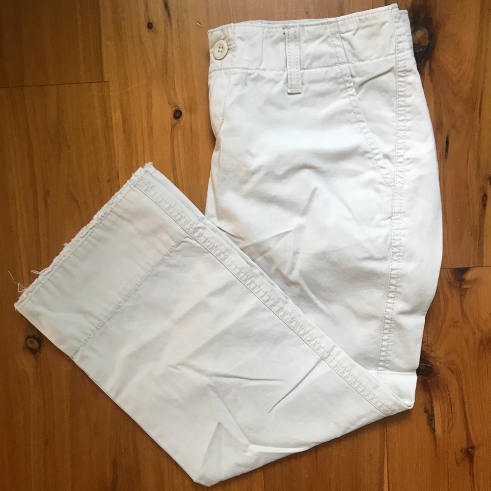 EUC Gap cropped dress pants in beige